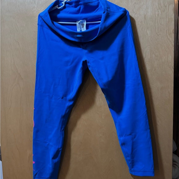 Lululemon Blue with Pink Graphic Legging Wunder Train - Picture 2 of 5